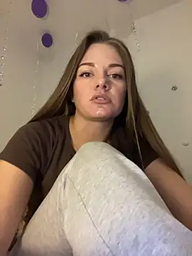 EllaMoonlight online show from 28, 10, 2025