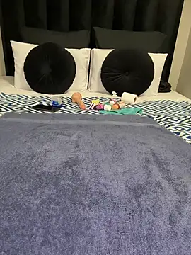 Nicole bash online show from 3, 4, 2026