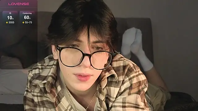 Oliver star boy  online show from 8, 2, 2026