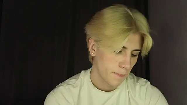 Oliver star boy  online show from 9, 5, 2026