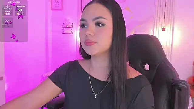 amber white15 online show from 26, 3, 2026