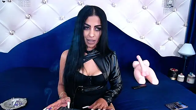 NoirKaylah online show from 13, 12, 2025