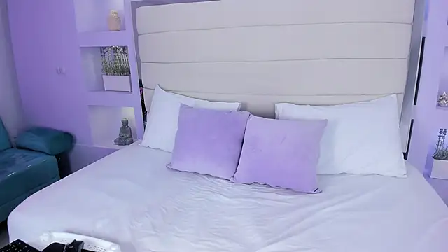 AmyColman  online show from 9, 1, 2026