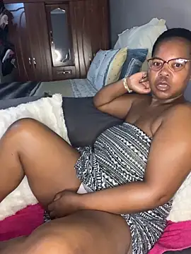 SweetCandy84 online show from 20, 11, 2025