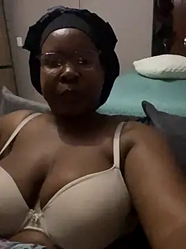 SweetCandy84 online show from 2, 11, 2025