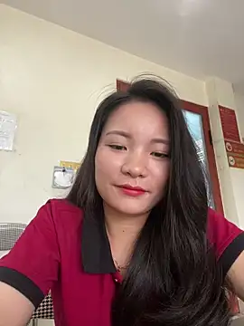 Snapshot of Bee_Yellow00 chatting on 22, 6, 2026 Bee Yellow00 online show from 22, 6, 2026