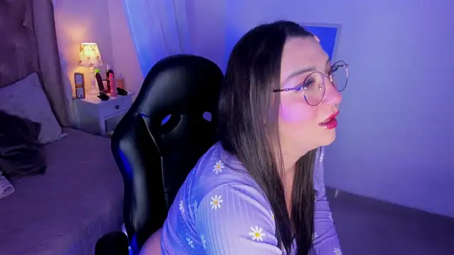 Myla mayfield online show from 11, 11, 2025