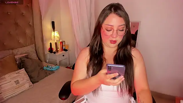 Myla mayfield online show from 27, 11, 2025