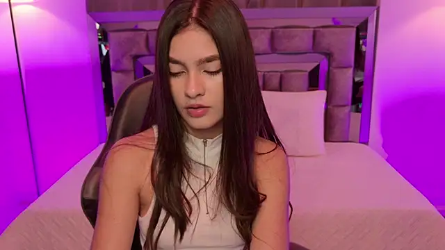 Bella Clark2 online show from 13, 11, 2025