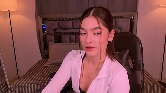 Bella Clark2 online show from 25, 7, 2026
