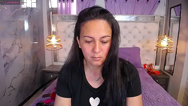 Melissa-roberts online show from 2, 12, 2025