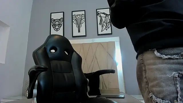 adams bobby online show from 8, 5, 2026