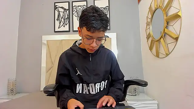 adams bobby online show from 2, 2, 2026