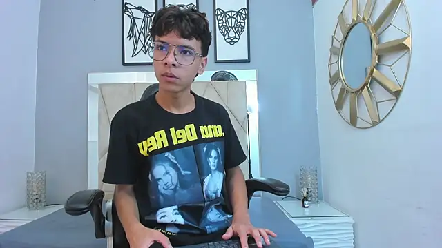 adams bobby online show from 24, 11, 2025