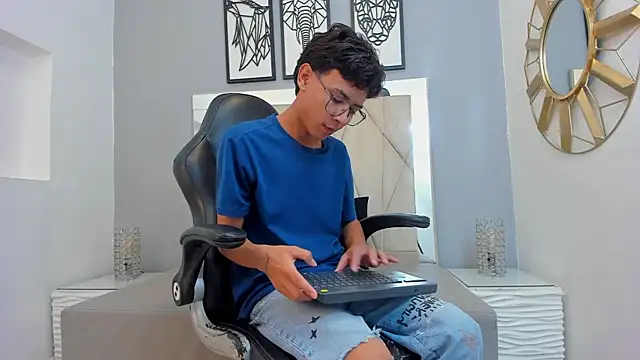 adams bobby online show from 8, 1, 2026