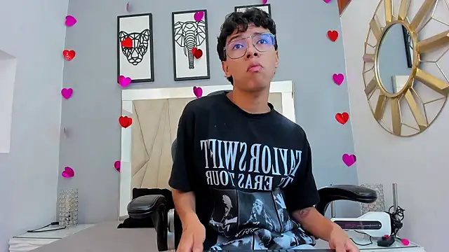 adams bobby online show from 28, 2, 2026