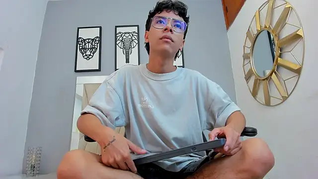 adams bobby online show from 16, 5, 2026