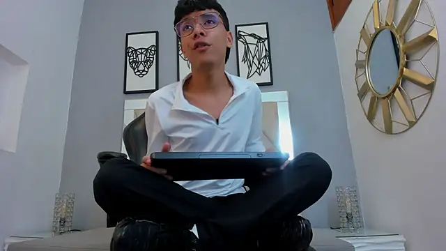 adams bobby online show from 3, 5, 2026