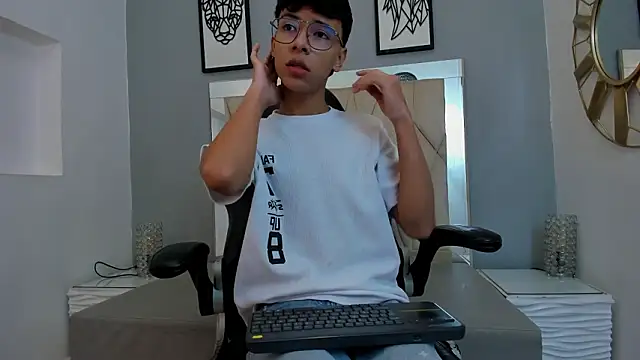 adams bobby online show from 4, 3, 2026