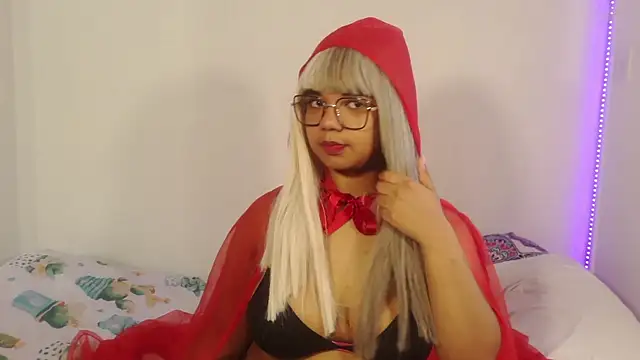 Snapshot of Zafiro_Evans chatting on 31, 10, 2025 Zafiro Evans online show from 31, 10, 2025