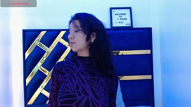 Chloe-love  online show from 10, 11, 2025