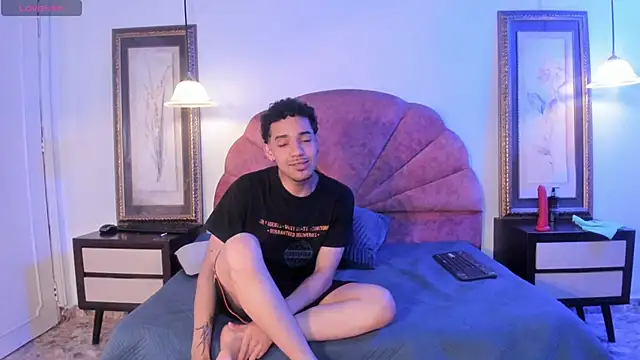 Suckdream1 online show from 25, 11, 2025