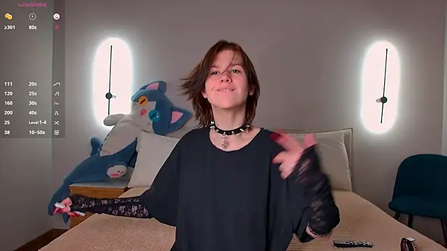 LoraPuffs online show from 1, 5, 2026