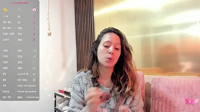 LunaaMorena online show from 25, 11, 2025