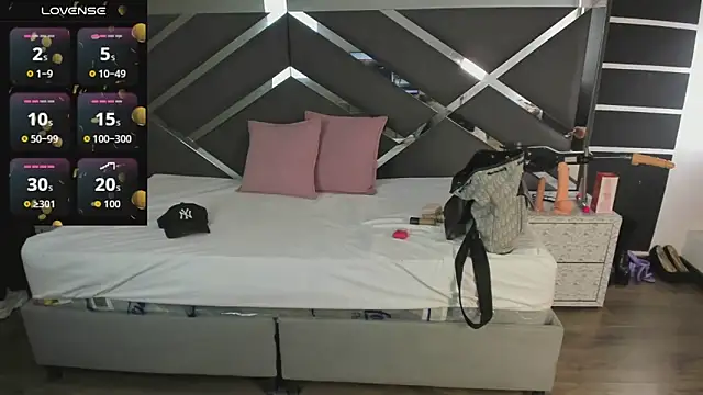 ScarlettParker online show from 3, 11, 2025