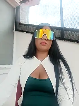 Snapshot of ScarlettParker chatting on 8, 2, 2026 ScarlettParker online show from 8, 2, 2026