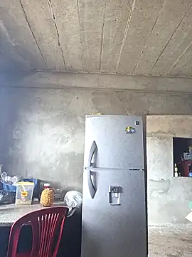 Kari Mendez online show from 1, 12, 2025