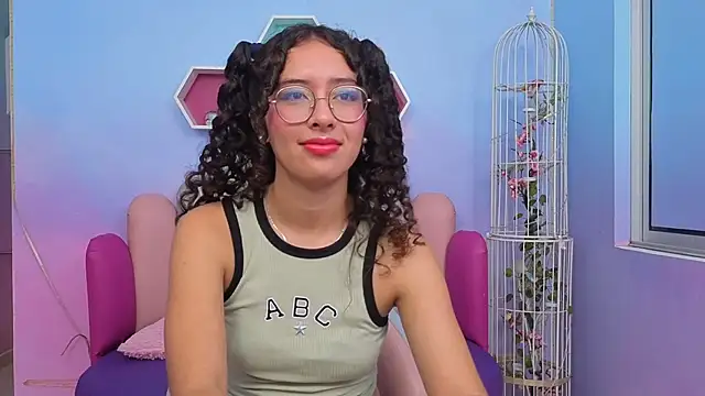 Sasha-Monroe online show from 2, 11, 2025