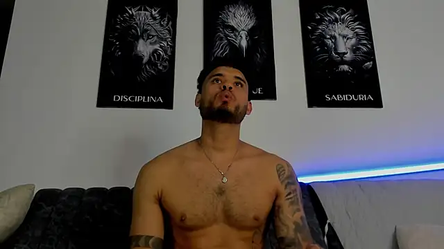AUSTINN TORRES online show from 18, 7, 2026