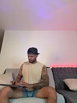 AUSTINN TORRES online show from 10, 3, 2026