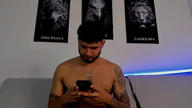 AUSTINN TORRES online show from 16, 7, 2026