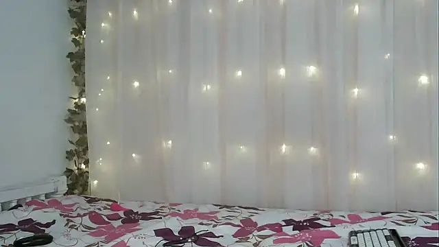 angelicahotparis18 online show from 13, 11, 2025