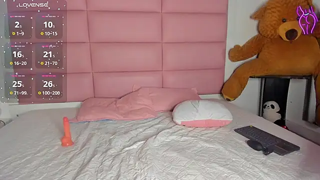 Snapshot of Cattalina_25 chatting on 27, 11, 2025 Cattalina 25 online show from 27, 11, 2025