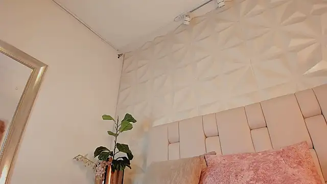 EmilyAllen 1 online show from 14, 2, 2026