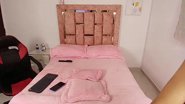 TamyMoon online show from 15, 11, 2025