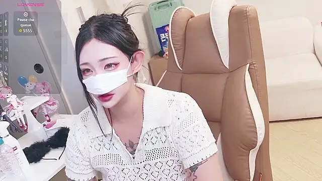 Milk Sola online show from 20, 6, 2026