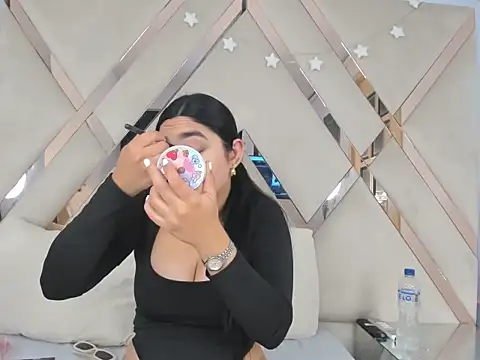 esmeraldaasm online show from 30, 11, 2025