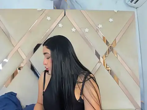 esmeraldaasm online show from 28, 11, 2025