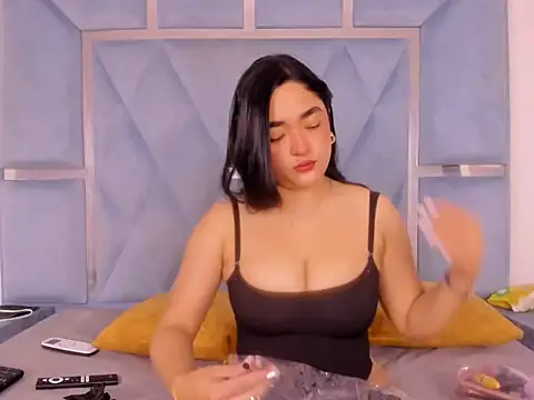 esmeraldaasm online show from 20, 11, 2025