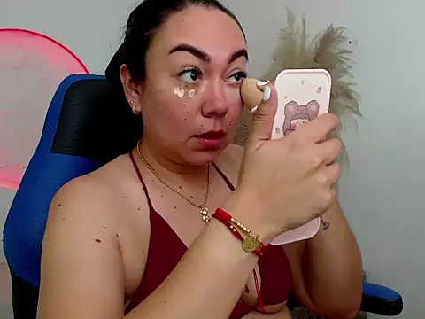 Yadis hot online show from 10, 1, 2026