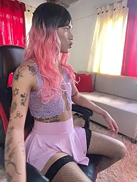 Hansell francheska online show from 7, 11, 2025