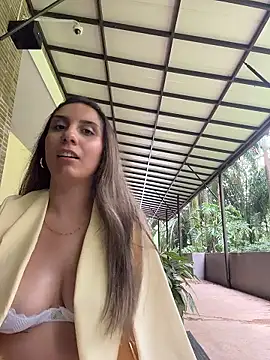 Snapshot of sarah_honey__ chatting on 15, 1, 2026 sarah honey online show from 15, 1, 2026