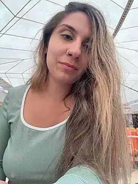 Snapshot of sarah_honey__ chatting on 3, 2, 2026 sarah honey online show from 3, 2, 2026