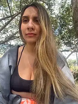 Snapshot of sarah_honey__ chatting on 21, 2, 2026 sarah honey online show from 21, 2, 2026