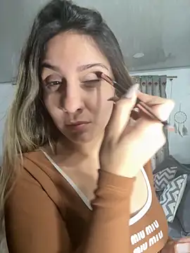 sarah honey   online show from 27, 10, 2025