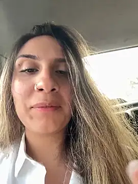 sarah honey   online show from 5, 11, 2025